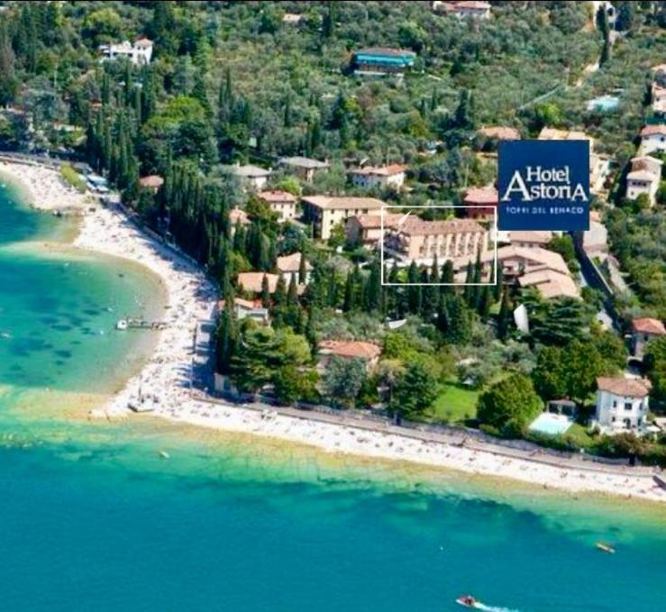Hotel Astoria Torri Del Benaco Exterior photo